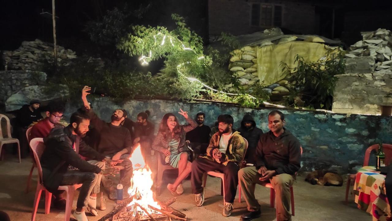 Snow View Guest House Kasol Exterior photo