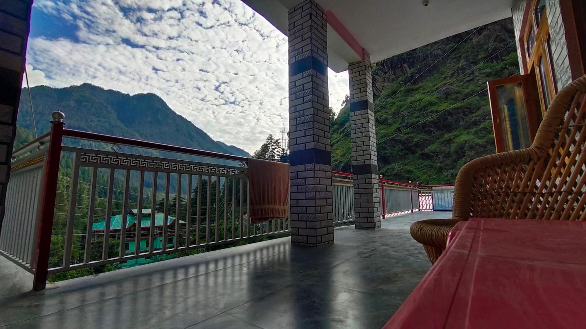 Snow View Guest House Kasol Room photo